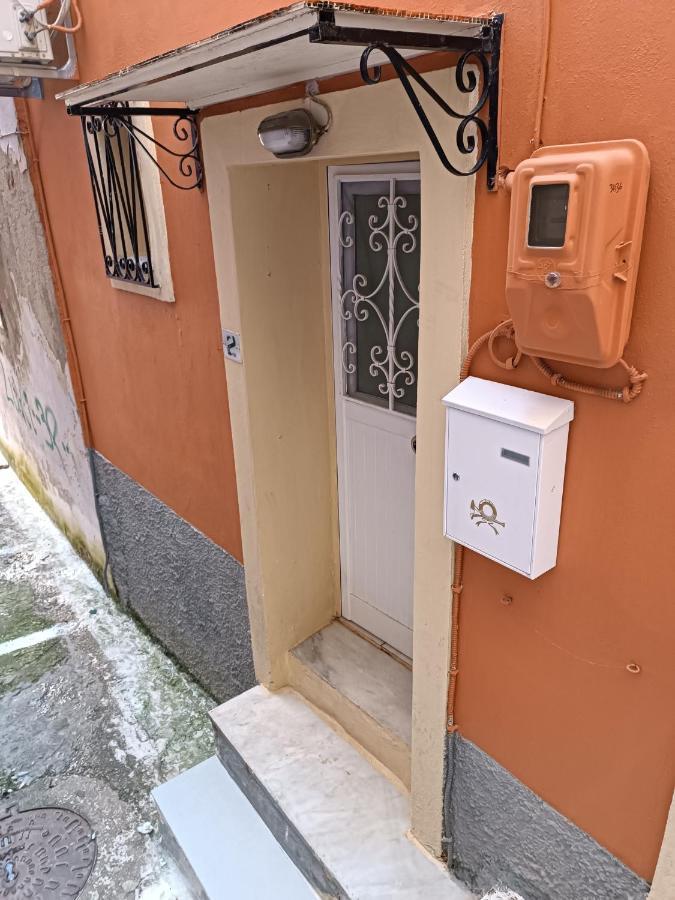 Two-Storey Maisonette Next To The Port Mantouki Exterior foto