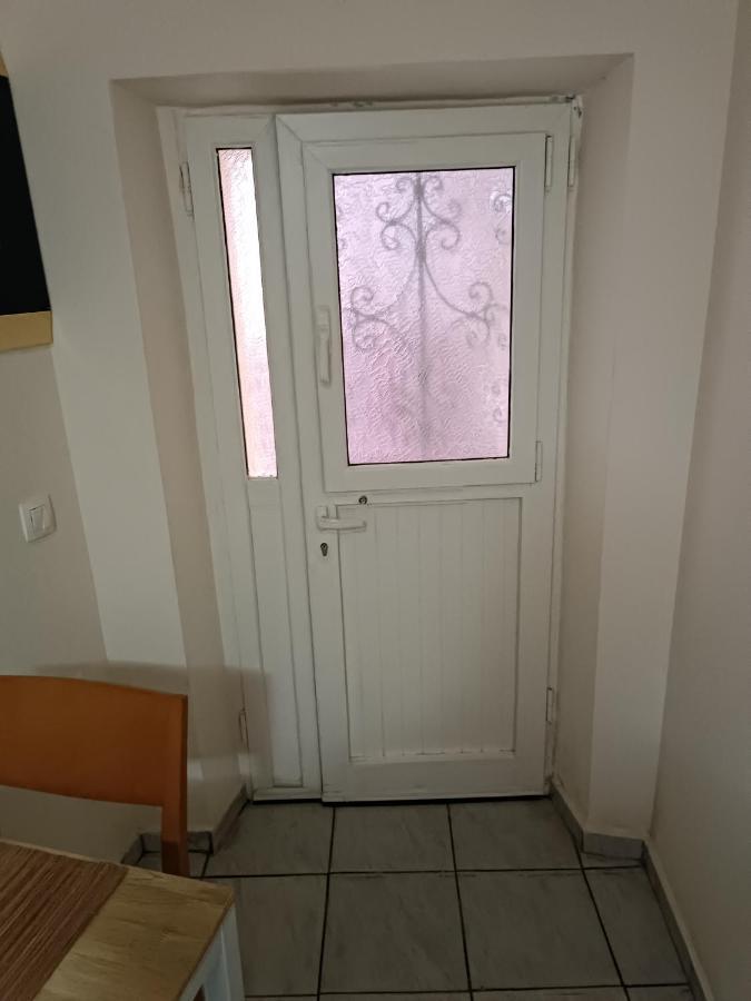 Two-Storey Maisonette Next To The Port Mantouki Exterior foto